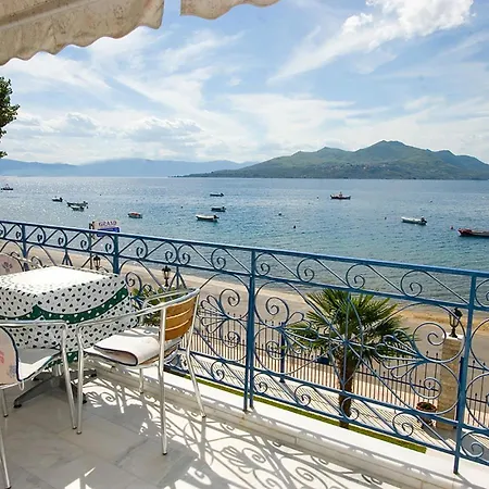 Grand Apartment